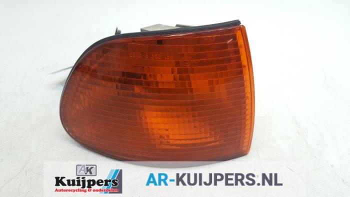 Używane Kierunkowskaz prawy BMW 7 serie (E38) 740i/iL 4.0 V8 32V Cena € 15,00 Procedura marży oferowane przez Autorecycling Kuijpers