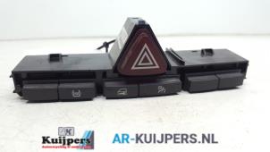 Used Panic lighting switch Opel Corsa D 1.2 ecoFLEX Price € 10,00 Margin scheme offered by Autorecycling Kuijpers