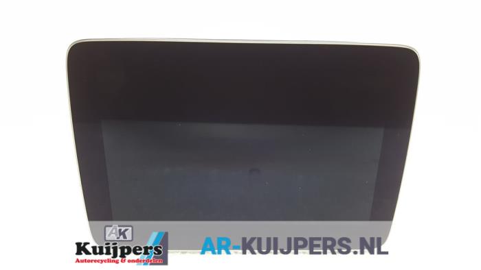 Begagnade Innerdisplay Mercedes CLA (117.3) 1.6 CLA-180 16V Pris € 195,00 Marginaltabell erbjuds av Autorecycling Kuijpers