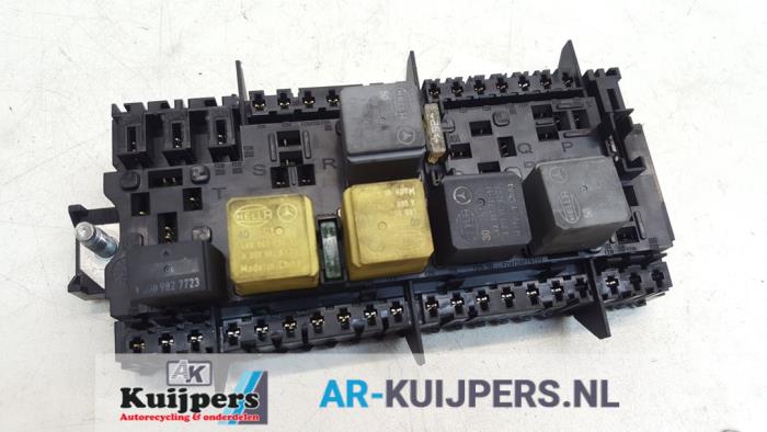 Fuse box from a Mercedes-Benz CLA (117.3) 1.6 CLA-180 16V 2018