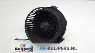 Usados Motor de ventilador de calefactor Opel Zafira Mk.II (M75) 1.7 CDTi 16V Precio € 20,00 Norma de margen ofrecido por Autorecycling Kuijpers