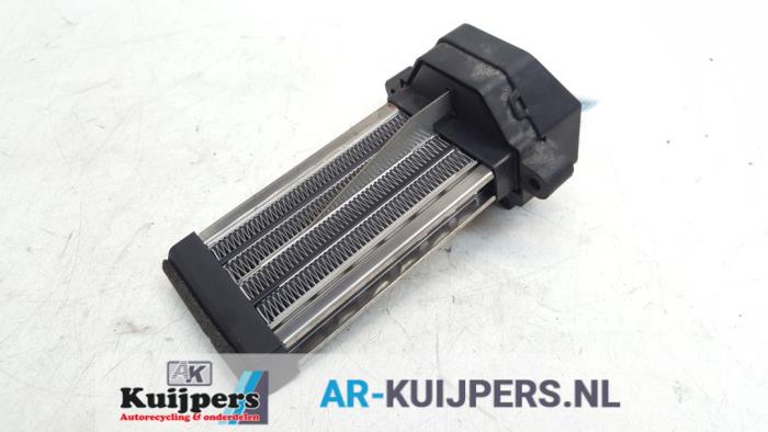 Begagnade Värmeelement Volkswagen Phaeton (3D) 5.0 V10 TDI 4Motion Pris € 50,00 Marginaltabell erbjuds av Autorecycling Kuijpers