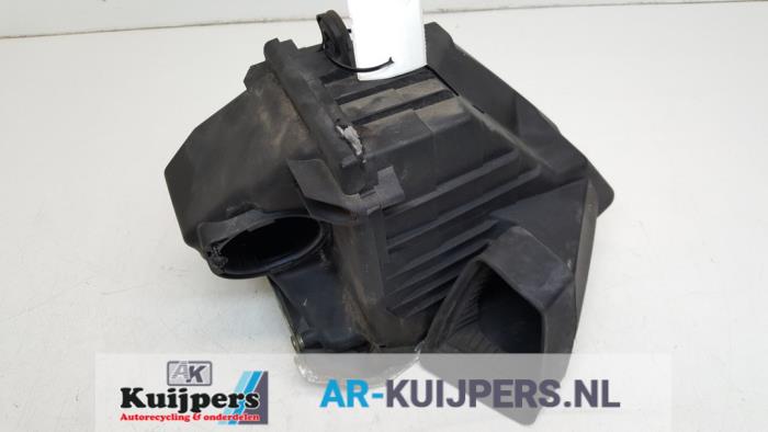 Begagnade Luftfilterhus Volkswagen Phaeton (3D) 5.0 V10 TDI 4Motion Pris € 35,00 Marginaltabell erbjuds av Autorecycling Kuijpers