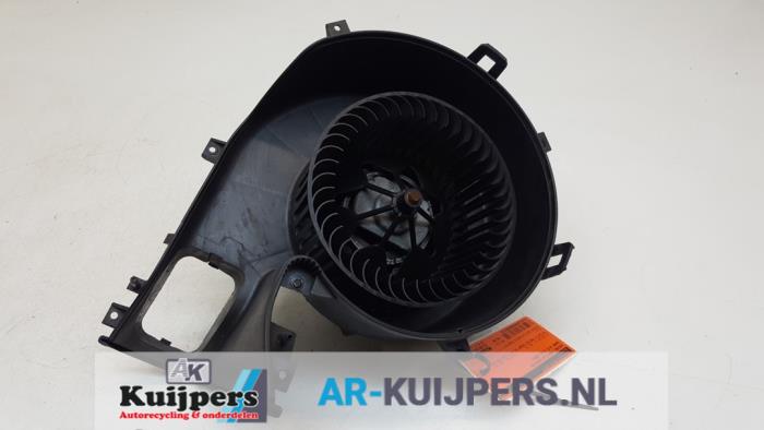 Heating and ventilation fan motor from a Saab 9-3 II (YS3F) 1.8t 16V 2004