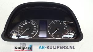 Usados Cuentakilómetros Mercedes A (W169) 2.0 A-180 CDI 16V Precio € 75,00 Norma de margen ofrecido por Autorecycling Kuijpers