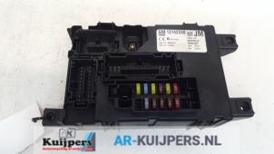 Używane Skrzynka bezpieczników Opel Corsa D 1.4 16V Twinport Cena € 19,00 Procedura marży oferowane przez Autorecycling Kuijpers