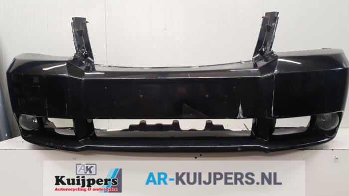 Usados Parachoques Dodge Avenger (JS) 2.0 16V Precio € 100,00 Norma de margen ofrecido por Autorecycling Kuijpers
