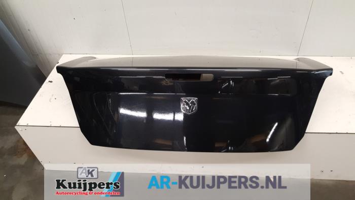 Używane Tylna klapa Dodge Avenger (JS) 2.0 16V Cena € 80,00 Procedura marży oferowane przez Autorecycling Kuijpers