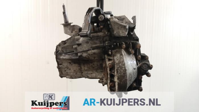 Gearbox from a Citroën Jumpy (G9) 2.0 HDI 120 16V 2008