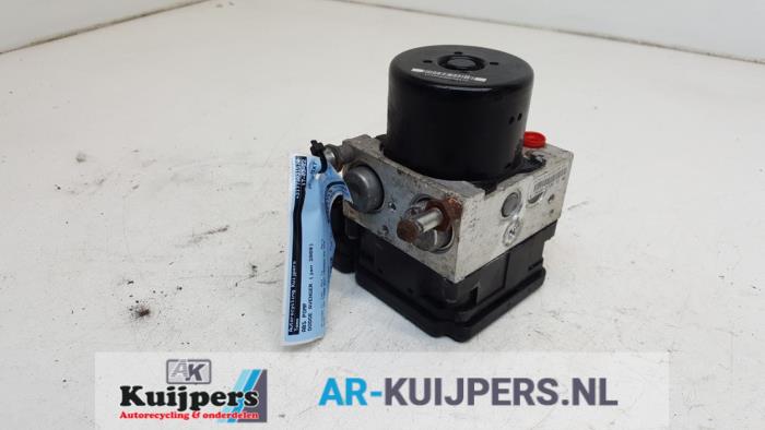 Begagnade ABS-pump Dodge Avenger (JS) 2.0 16V Pris € 145,00 Marginaltabell erbjuds av Autorecycling Kuijpers
