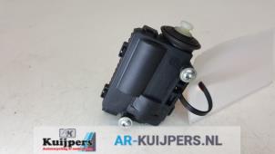 Used Tank flap lock motor Opel Astra H GTC (L08) 1.7 CDTi 16V Price € 15,00 Margin scheme offered by Autorecycling Kuijpers