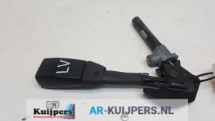 Used Front seatbelt buckle, left BMW 5 serie Touring (E39) 525tds Price € 35,00 Margin scheme offered by Autorecycling Kuijpers
