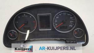 Usagé Compteur Audi A4 Avant (B7) 2.0 TDI Prix € 55,00 Règlement à la marge proposé par Autorecycling Kuijpers