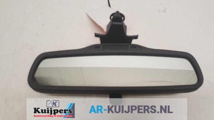 Używane Lusterko wewnetrzne Volvo S80 (TR/TS) 2.4 20V 140 Cena € 75,00 Procedura marży oferowane przez Autorecycling Kuijpers