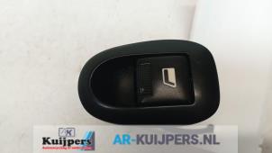 Used Electric window switch Peugeot 1007 (KM) 1.4 Price € 10,00 Margin scheme offered by Autorecycling Kuijpers