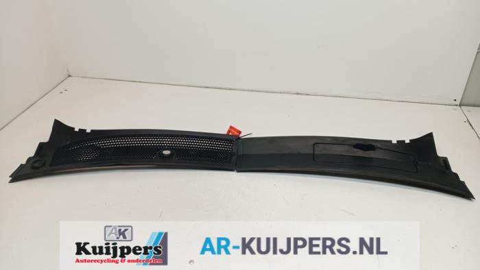 Używane Parawan Peugeot 1007 (KM) 1.4 Cena € 30,00 Procedura marży oferowane przez Autorecycling Kuijpers