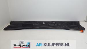 Used Cowl top grille Jeep Cherokee/Liberty (KJ) 2.4 16V Price € 30,00 Margin scheme offered by Autorecycling Kuijpers