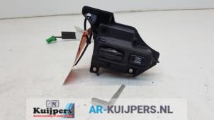Used Ignition lock + key Volvo XC70 (BZ) 2.4 D5 20V AWD Price € 95,00 Margin scheme offered by Autorecycling Kuijpers