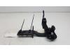Tailgate hinge from a Volvo XC70 (BZ), 2007 / 2016 2.4 D5 20V AWD, SUV, Diesel, 2.401cc, 136kW (185pk), 4x4, D5244T4, 2007-04 / 2009-12, BZ71 2008
