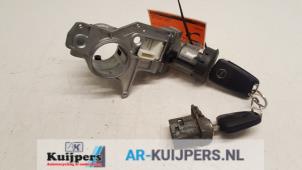 Used Ignition lock + key Opel Astra H SW (L35) 1.9 CDTi 16V 120 Price € 19,00 Margin scheme offered by Autorecycling Kuijpers