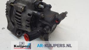 Dynamo van een Kia Carens II (FJ) 2.0 CRDI 16V 2004