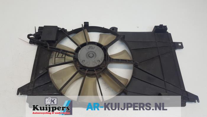 Używane Wentylator Mazda 5 (CR19) 2.0 CiDT 16V High Power Cena € 30,00 Procedura marży oferowane przez Autorecycling Kuijpers