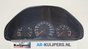 Używane Licznik kilometrów KM Mercedes C (W202) 1.8 C-180 16V Cena € 30,00 Procedura marży oferowane przez Autorecycling Kuijpers