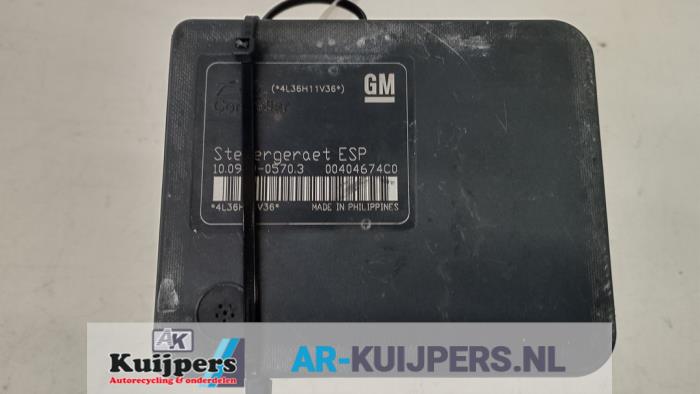 Usagé Bloc ABS Opel Zafira (M75) 2.2 16V Direct Ecotec Prix € 40,00 Règlement à la marge proposé par Autorecycling Kuijpers