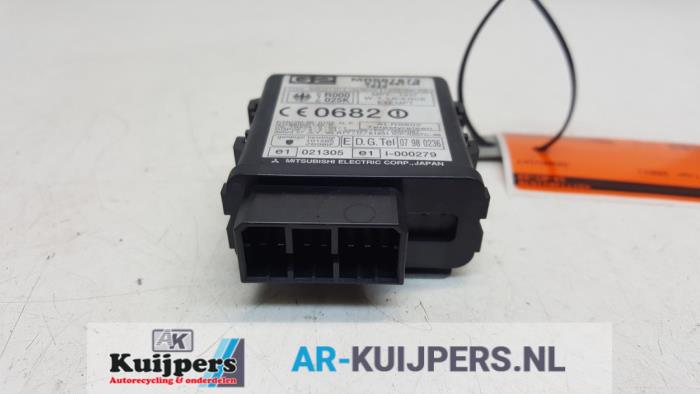 Używane Modul immobilizera Mitsubishi Pajero Canvas Top (V6/7) 3.2 DI-D 16V Cena € 35,00 Procedura marży oferowane przez Autorecycling Kuijpers