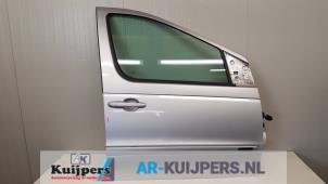 Used Front door 4-door, right Mercedes Vaneo (W414) 1.7 CDI 16V Price € 100,00 Margin scheme offered by Autorecycling Kuijpers