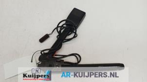 Used Front seatbelt buckle, left Ford Focus C-Max 1.8 16V Price € 35,00 Margin scheme offered by Autorecycling Kuijpers