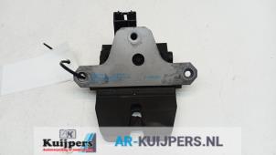 Used Tailgate lock mechanism Ford Mondeo IV Wagon 2.0 TDCi 140 16V Price € 25,00 Margin scheme offered by Autorecycling Kuijpers