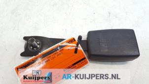 Used Front seatbelt buckle, left Mitsubishi Space Runner (N6) 2.0i 16V GLX Price € 20,00 Margin scheme offered by Autorecycling Kuijpers