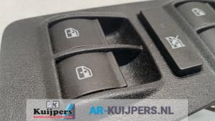 Interruptor combinado de ventanillas de un Fiat Bravo (198A) 1.4 T-Jet 16V 150 2008