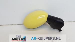 Used Wing mirror, right BMW Mini One/Cooper (R50) 1.6 16V One Price € 45,00 Margin scheme offered by Autorecycling Kuijpers