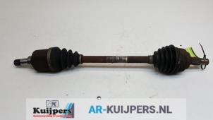 Used Front drive shaft, left Peugeot 207/207+ (WA/WC/WM) 1.6 16V VTi Price € 15,00 Margin scheme offered by Autorecycling Kuijpers