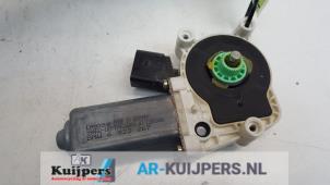 Used Door window motor BMW 5 serie (E60) 520i 24V Price € 20,00 Margin scheme offered by Autorecycling Kuijpers