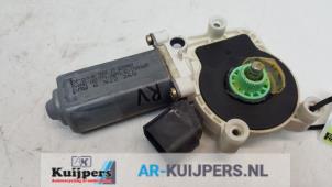 Used Door window motor BMW 5 serie (E60) 520i 24V Price € 25,00 Margin scheme offered by Autorecycling Kuijpers