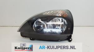 Used Headlight, left Renault Clio II (BB/CB) 1.2 16V Price € 20,00 Margin scheme offered by Autorecycling Kuijpers