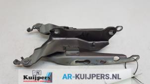 Used Bonnet Hinge Volvo XC90 I 3.2 24V Price € 24,00 Margin scheme offered by Autorecycling Kuijpers
