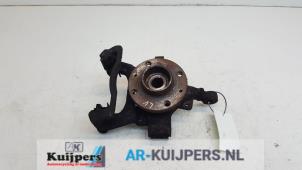 Used Knuckle, front right Renault Clio III (BR/CR) 1.6 16V Price € 30,00 Margin scheme offered by Autorecycling Kuijpers