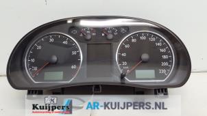 Usagé Compteur kilométrique KM Volkswagen Polo IV (9N1/2/3) 1.2 12V Prix € 49,00 Règlement à la marge proposé par Autorecycling Kuijpers