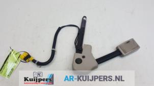 Usagé Attache ceinture avant droite Hyundai Sonata 2.4 16V CVVT Prix € 40,00 Règlement à la marge proposé par Autorecycling Kuijpers
