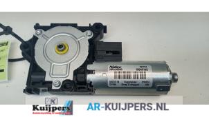 Used Sunroof motor Mercedes V (447.8) 2.1 250 BlueTEC, 250 d 16V 4-Matic Price € 75,00 Margin scheme offered by Autorecycling Kuijpers