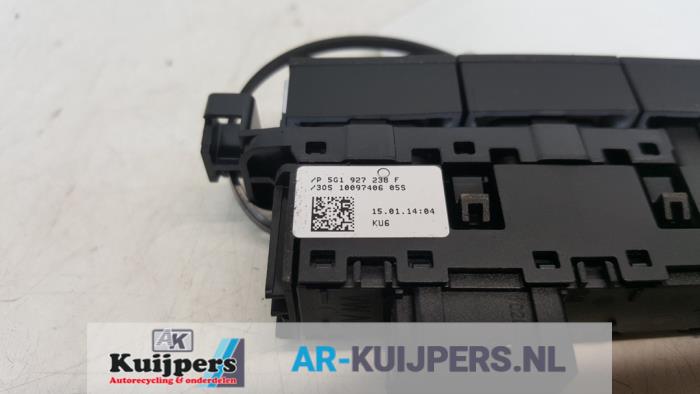 PDC switch from a Volkswagen Golf VII (AUA) 1.2 TSI BlueMotion 16V 2014