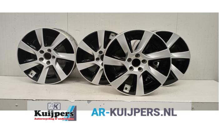 Gebrauchte Felgen Set Volvo V60 I (FW/GW) 2.4 D6 20V Plug-in Hybrid AWD Preis € 200,00 Margenregelung angeboten von Autorecycling Kuijpers