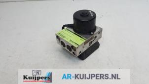 Gebrauchte ABS Pumpe Renault Master III (FD/HD) 2.5 dCi 16V Preis € 70,00 Margenregelung angeboten von Autorecycling Kuijpers