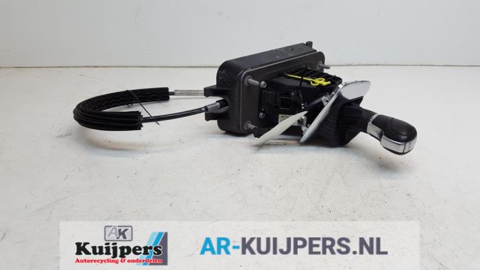 Automatic gear selector from a Volkswagen Polo V (6R) 1.4 TSI 16V BlueGT 2013