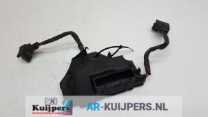 Used Cooling fan resistor Opel Signum (F48) 2.2 DGI 16V Kat. Price € 45,00 Margin scheme offered by Autorecycling Kuijpers