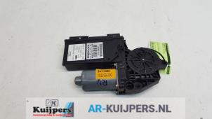 Używane Silnik szyby drzwiowej Audi A4 Cabriolet (B6) 2.5 TDI 24V Cena € 80,00 Procedura marży oferowane przez Autorecycling Kuijpers